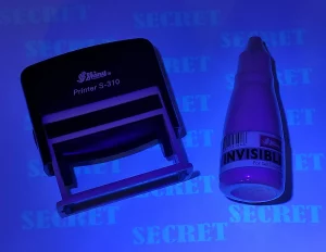 Tinta invisible con UV